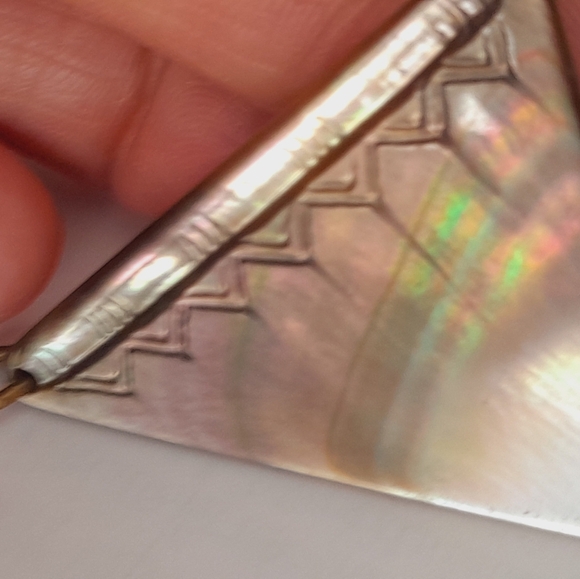 Triangle Abalone Shell Pendant - Picture 3 of 5